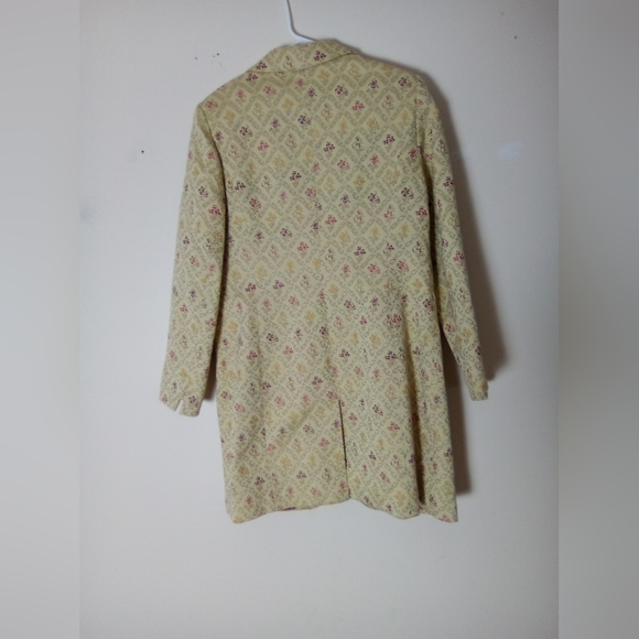 DALIA Elegant Cream Patterned Women's OVERBLAZER - Picture 8 of 8